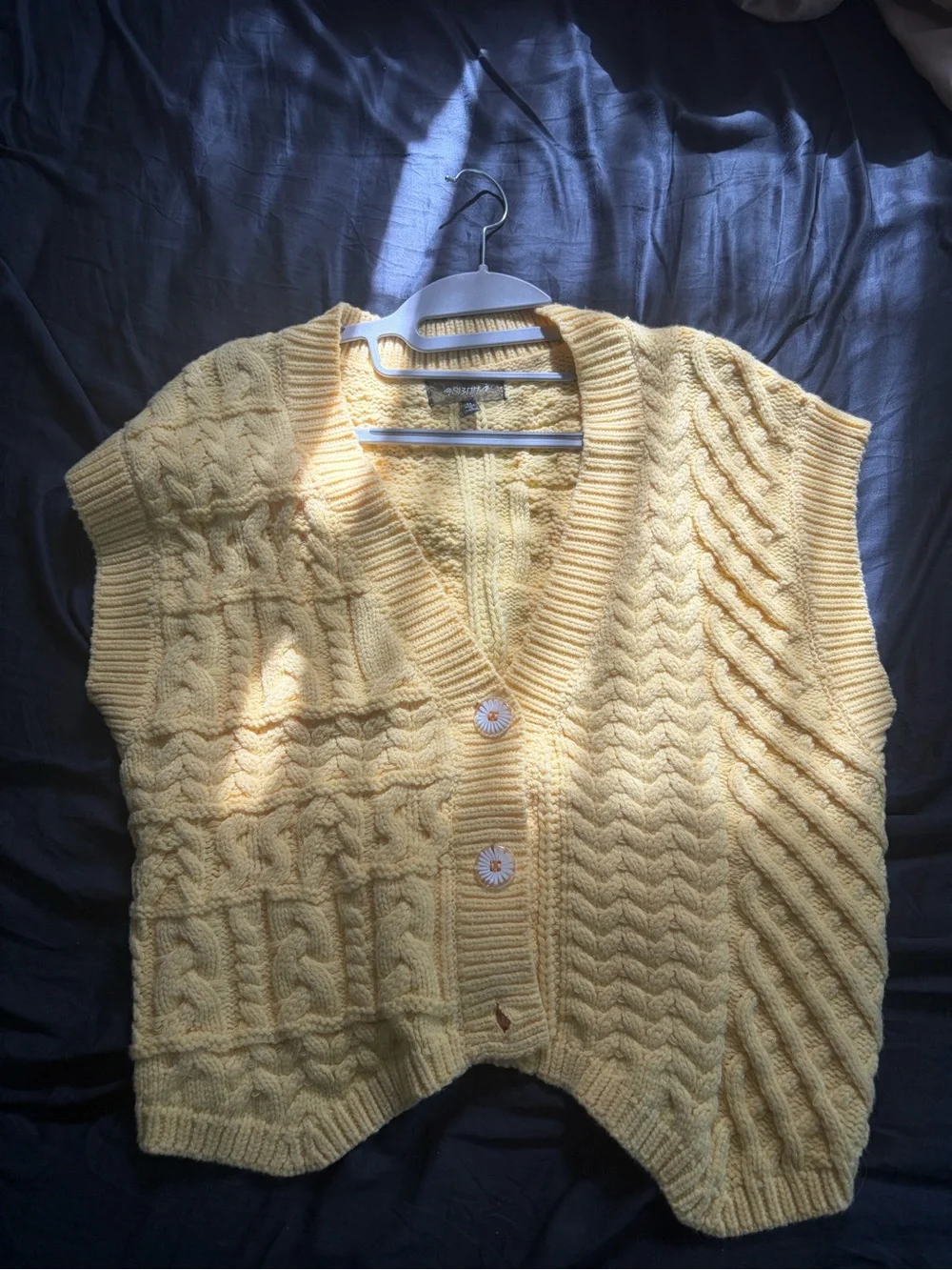 4SI3NNA Pale Yellow Cable Knit Button Front Sweater Vest